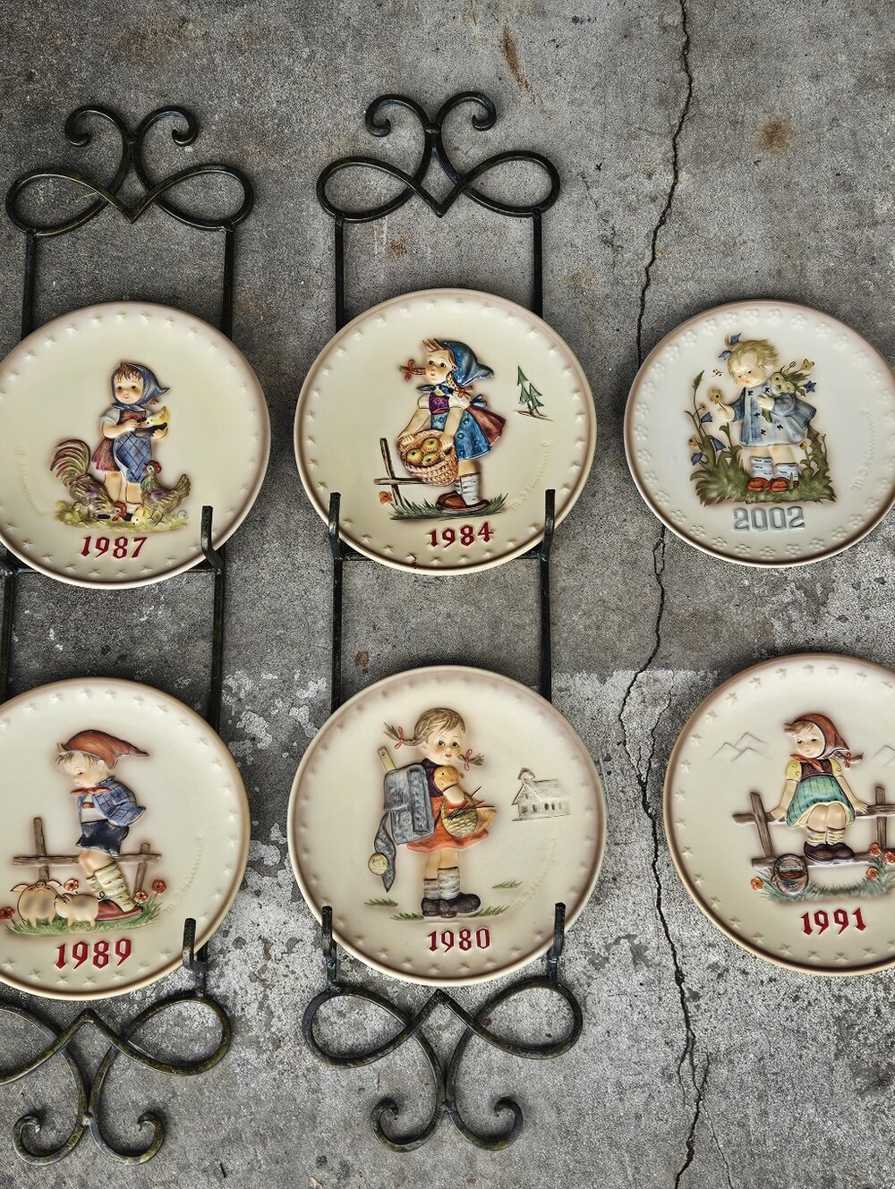 Hummel Year Plates (6)